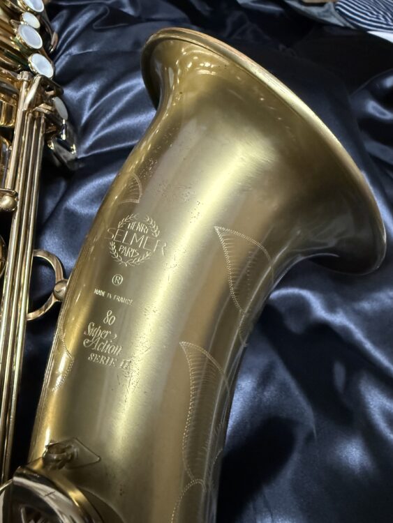 ベルなど使用に伴うキズやラッカーの剥離有