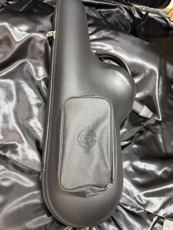 セルマー専用のパックケースも綺麗です。